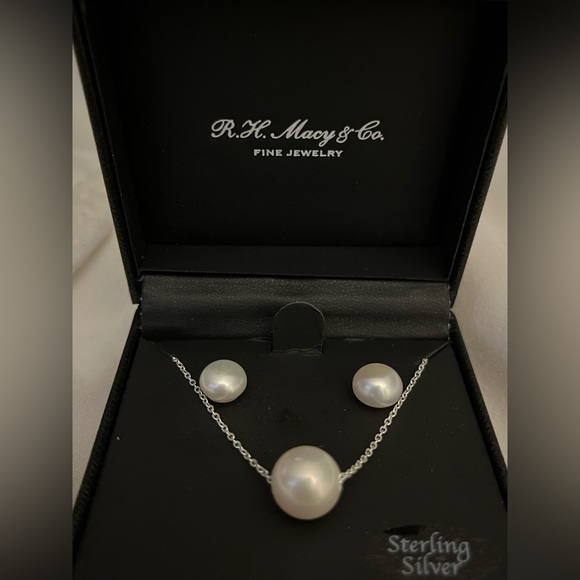 R.H Fine Jewelry - Picture 5 of 5